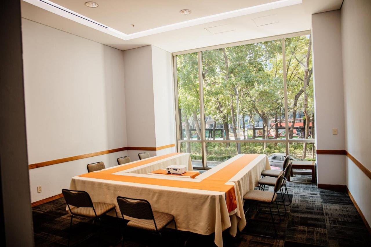 Holiday Inn Express Mexico Reforma By Ihg Exterior photo
