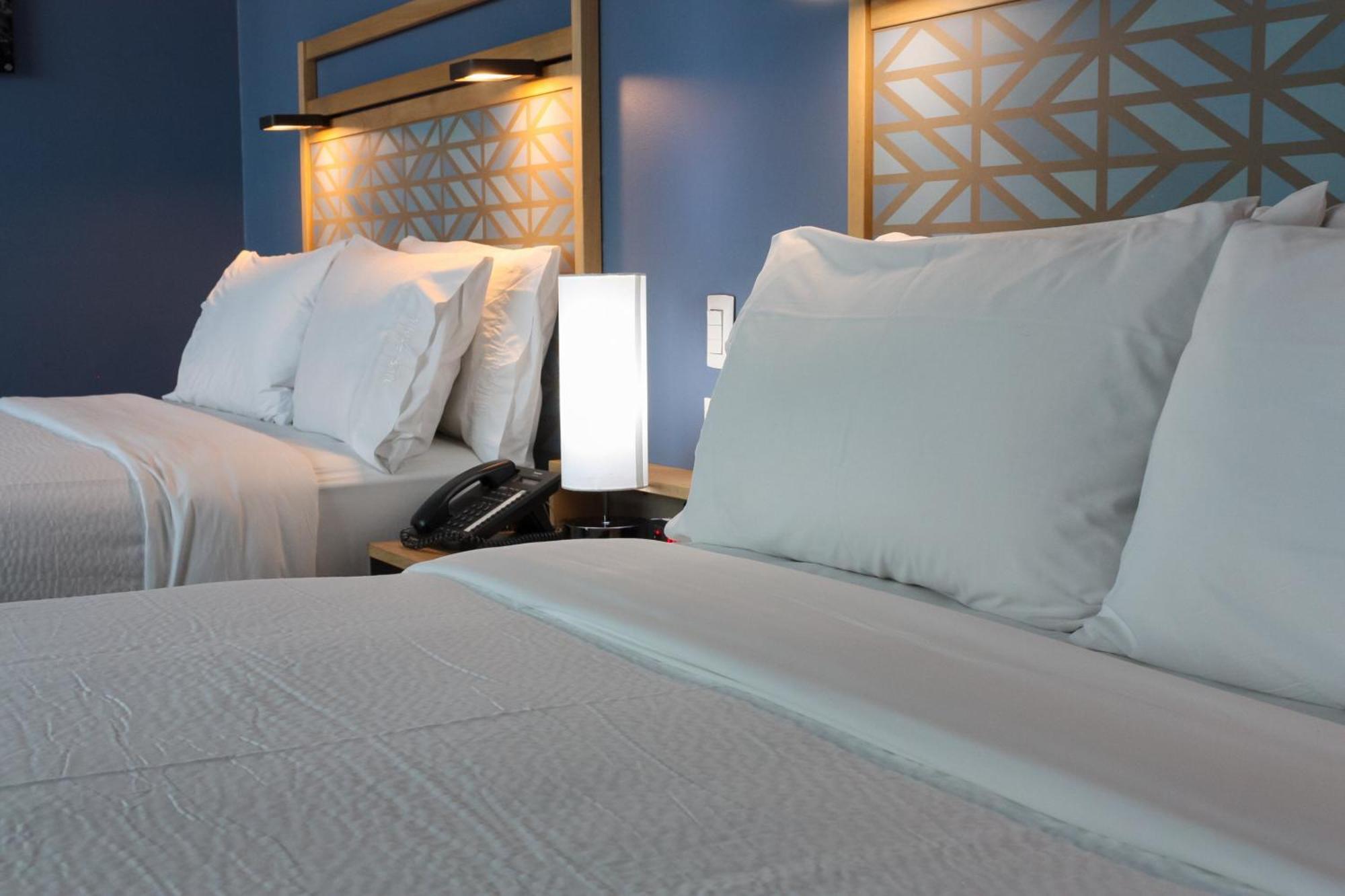 Holiday Inn Express Mexico Reforma By Ihg Exterior photo